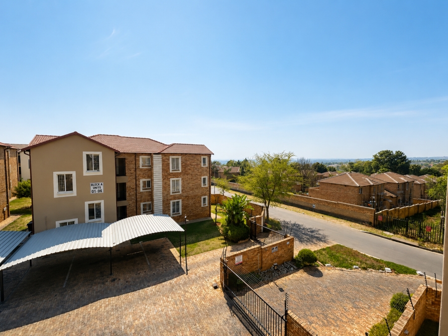 2 Bedroom Property for Sale in North Riding Gauteng