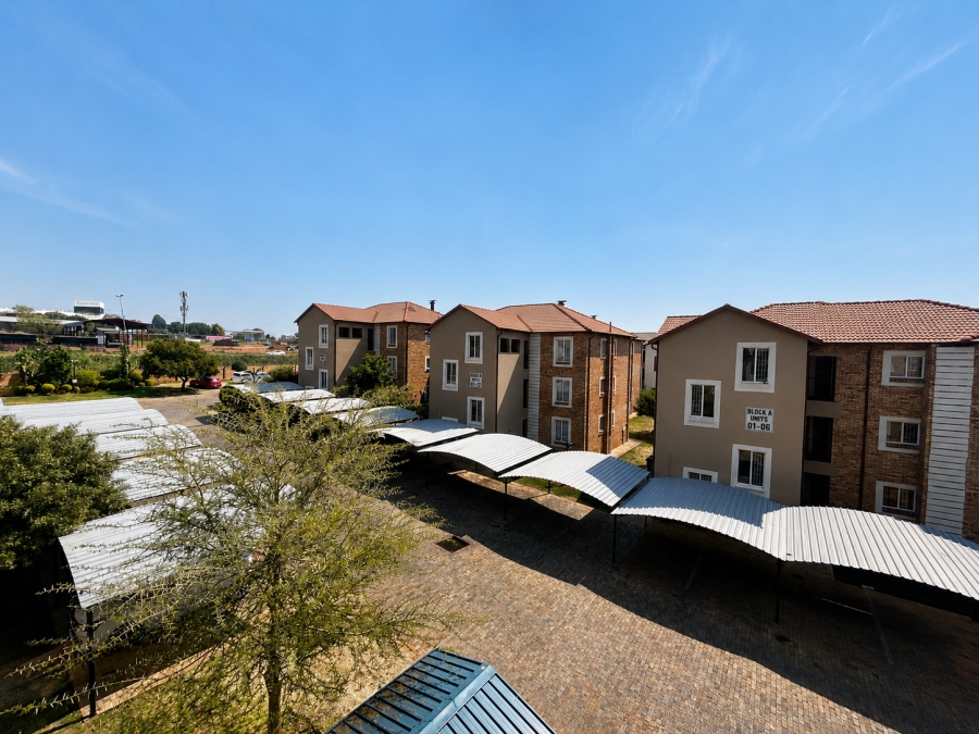 2 Bedroom Property for Sale in North Riding Gauteng