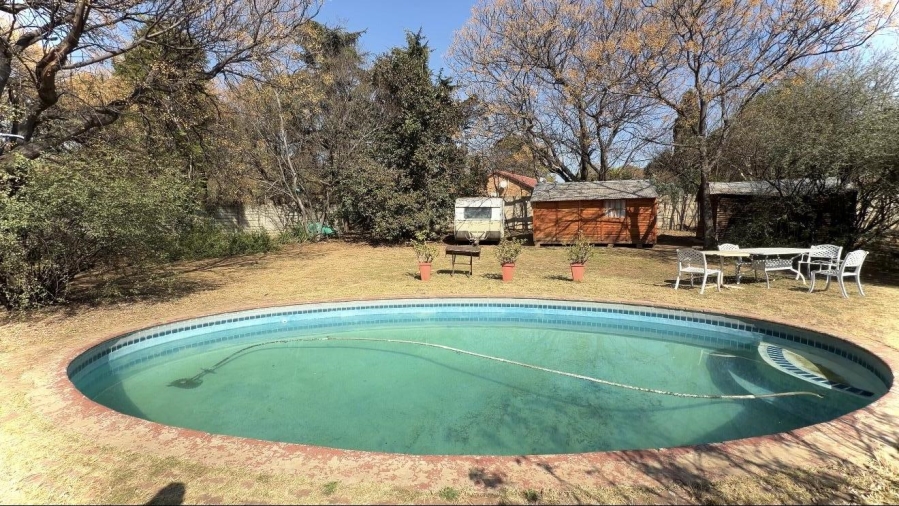 4 Bedroom Property for Sale in Buccleuch Gauteng