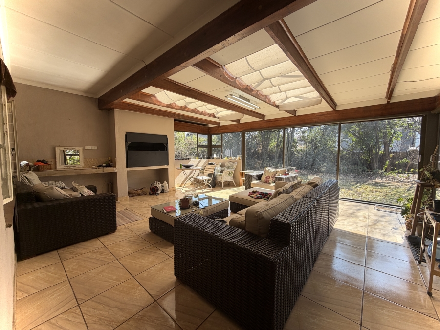 4 Bedroom Property for Sale in Buccleuch Gauteng