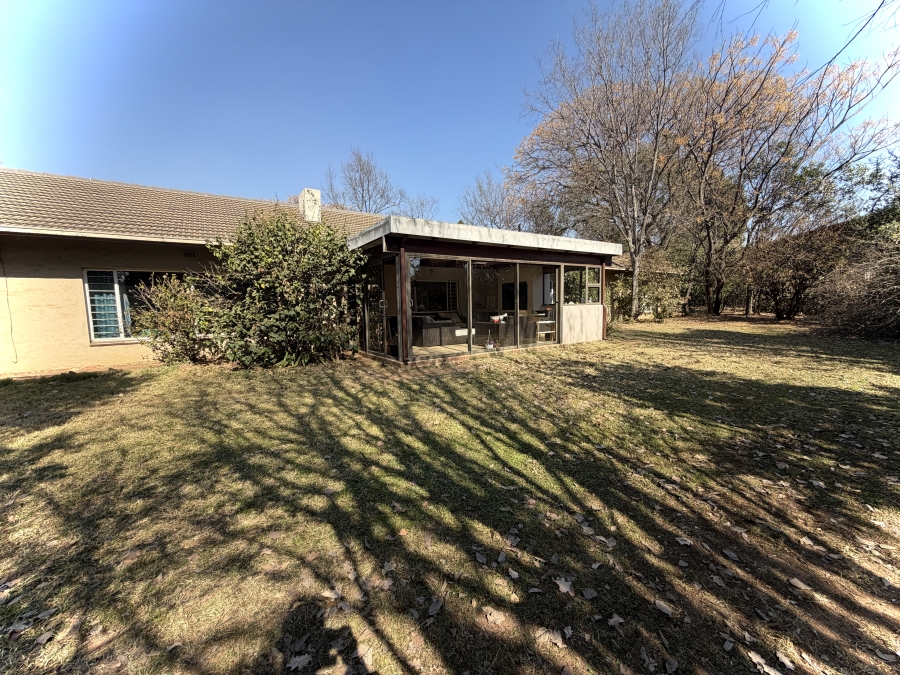 4 Bedroom Property for Sale in Buccleuch Gauteng