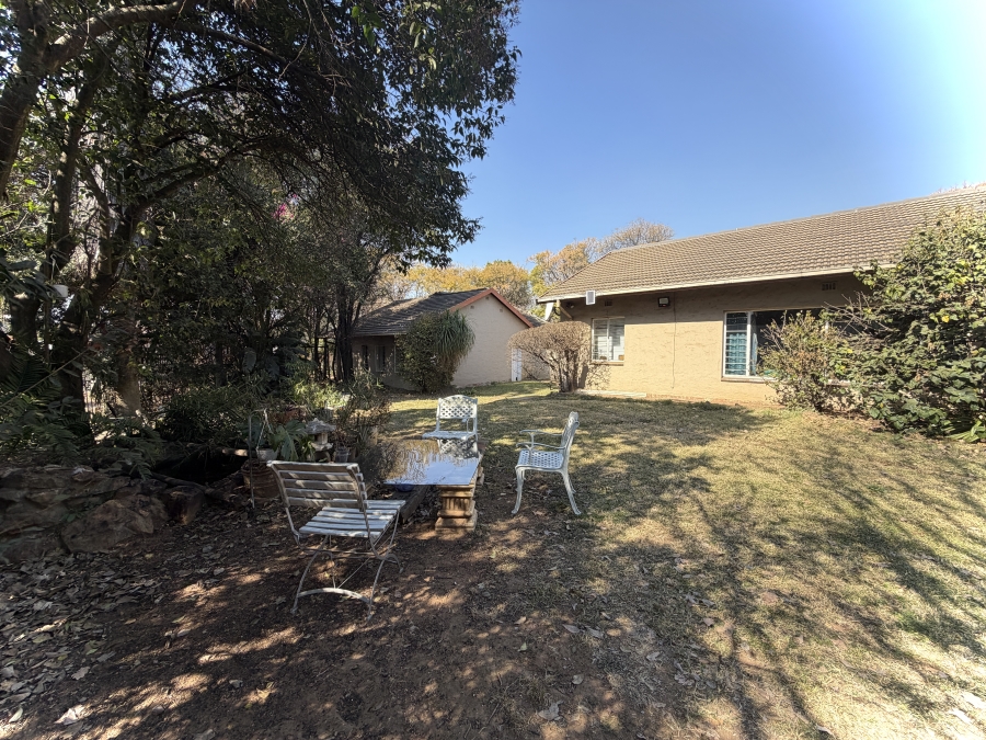 4 Bedroom Property for Sale in Buccleuch Gauteng