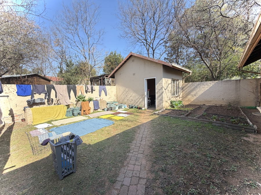 4 Bedroom Property for Sale in Buccleuch Gauteng