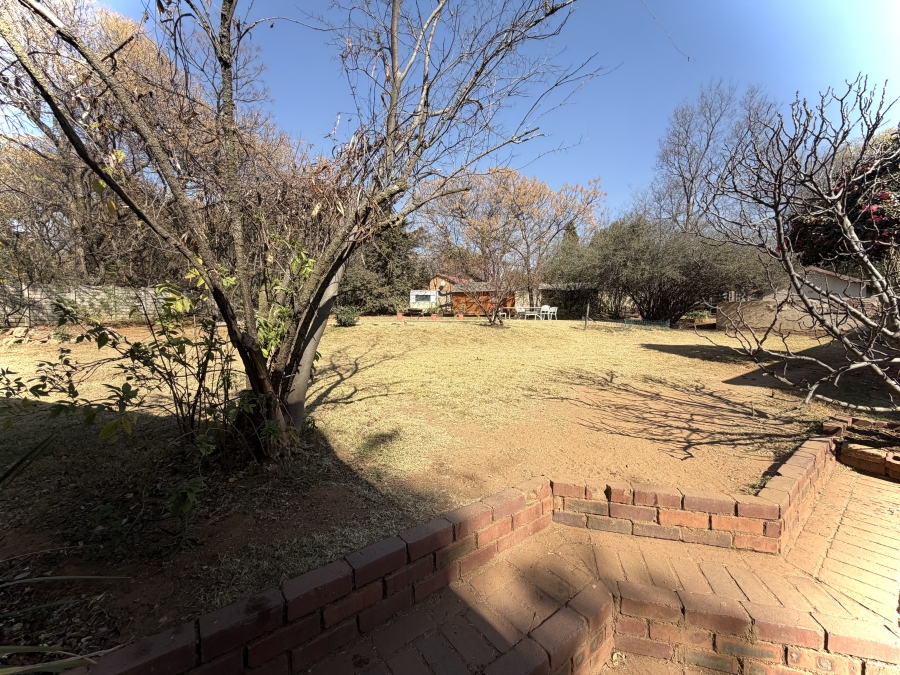 4 Bedroom Property for Sale in Buccleuch Gauteng