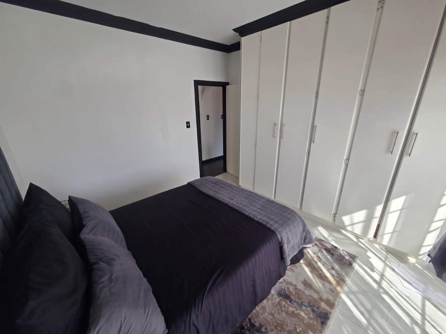 2 Bedroom Property for Sale in Radiokop Gauteng