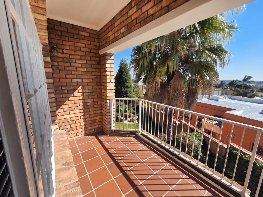2 Bedroom Property for Sale in Radiokop Gauteng