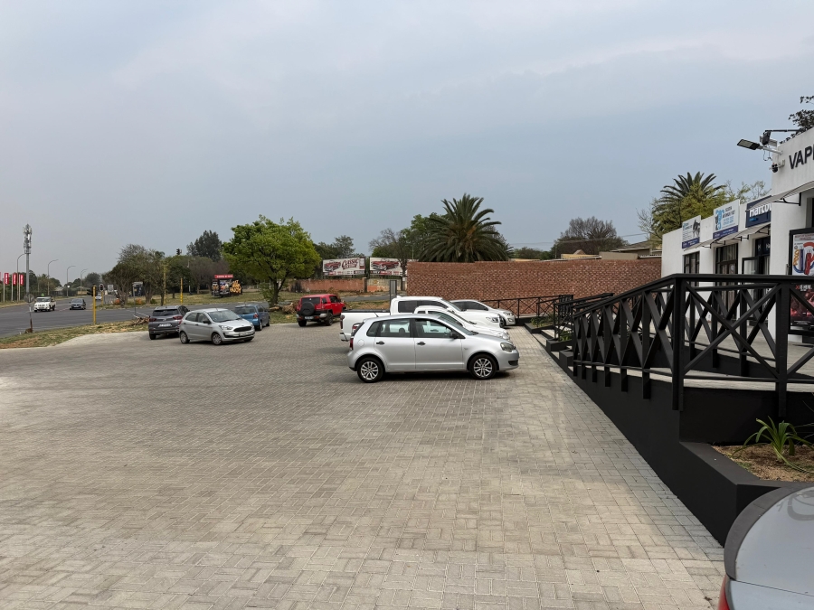 To Let Commercial Property for Rent in Lambton Gardens Gauteng