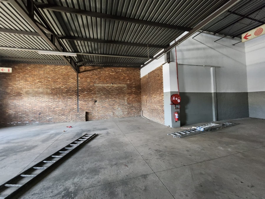 To Let Commercial Property for Rent in Derdepoort Gauteng