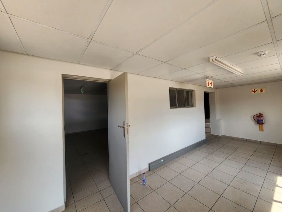 To Let Commercial Property for Rent in Derdepoort Gauteng