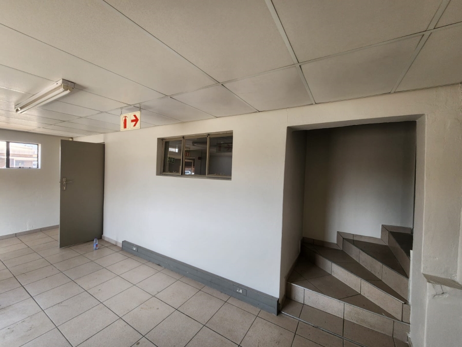 To Let Commercial Property for Rent in Derdepoort Gauteng