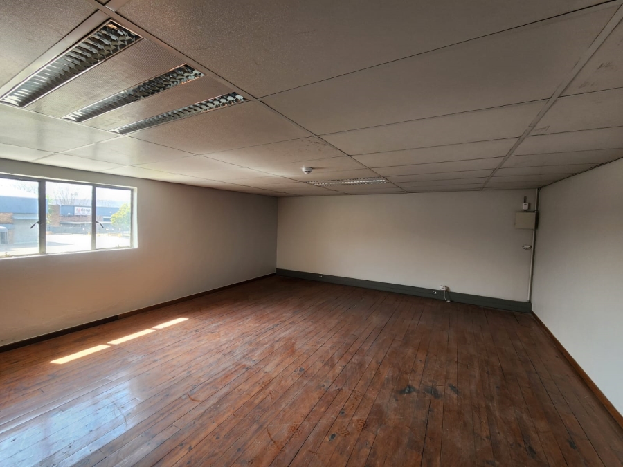 To Let Commercial Property for Rent in Derdepoort Gauteng