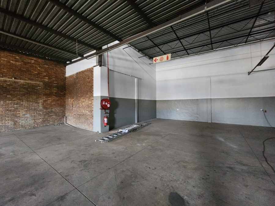 To Let Commercial Property for Rent in Derdepoort Gauteng