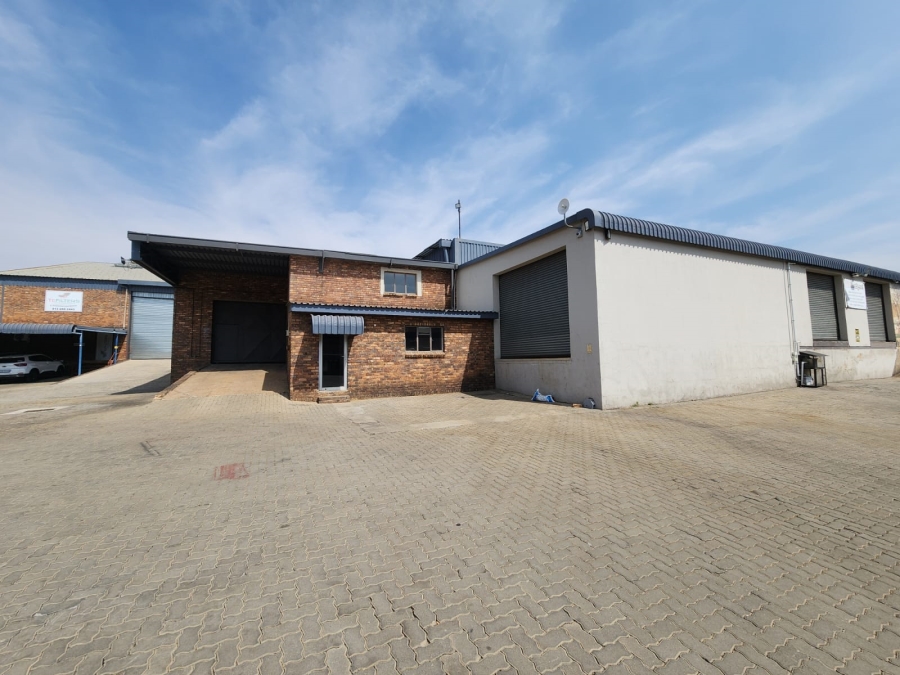 To Let Commercial Property for Rent in Derdepoort Gauteng