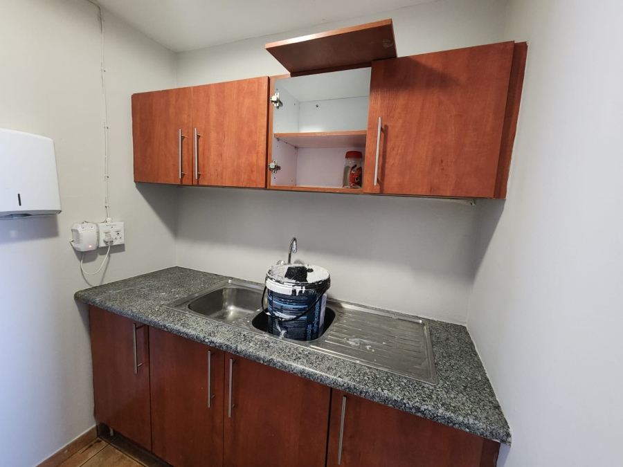 To Let Commercial Property for Rent in Derdepoort Gauteng