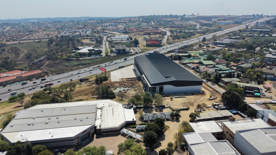 To Let Commercial Property for Rent in Halfway House Gauteng