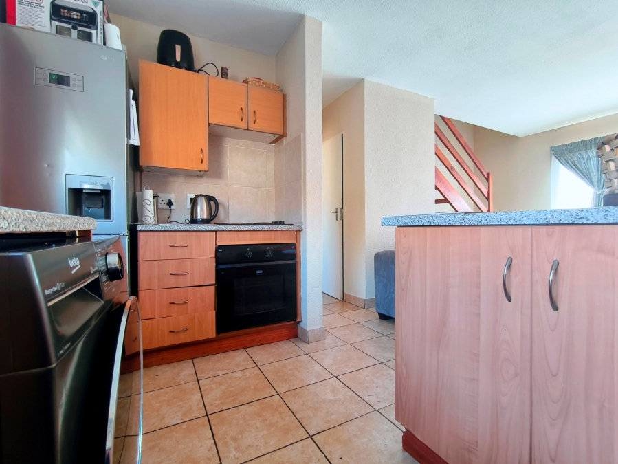 2 Bedroom Property for Sale in Kosmosdal Gauteng