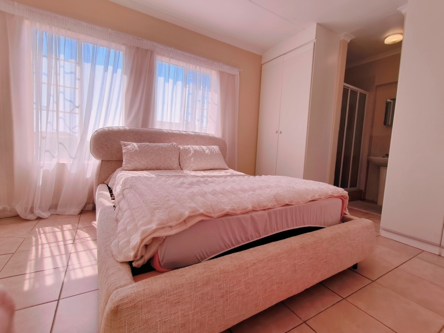 2 Bedroom Property for Sale in Kosmosdal Gauteng
