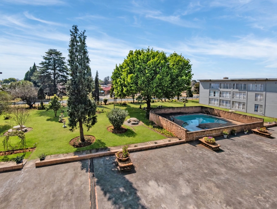 2 Bedroom Property for Sale in Horison Gauteng