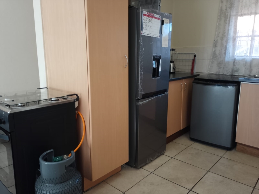 1 Bedroom Property for Sale in Kosmosdal Gauteng