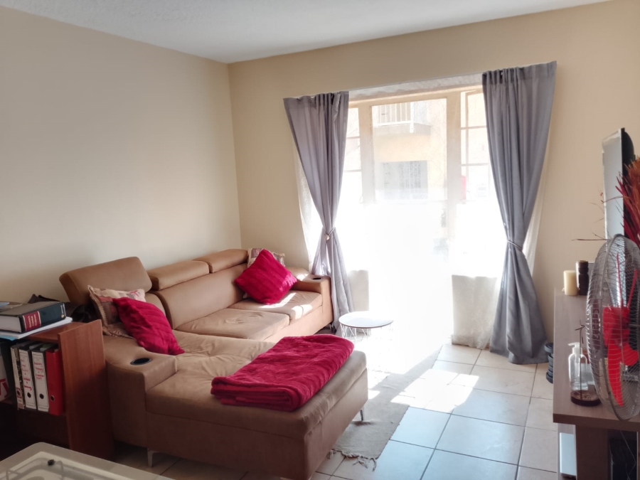 1 Bedroom Property for Sale in Kosmosdal Gauteng