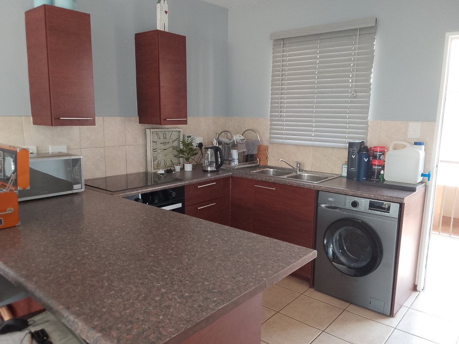 1 Bedroom Property for Sale in Rietfontein Gauteng