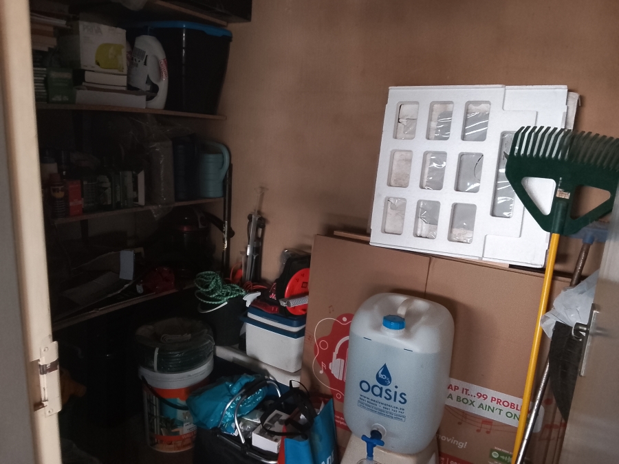 1 Bedroom Property for Sale in Rietfontein Gauteng