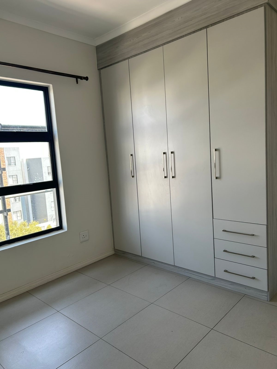 To Let 1 Bedroom Property for Rent in Erand Gardens Gauteng