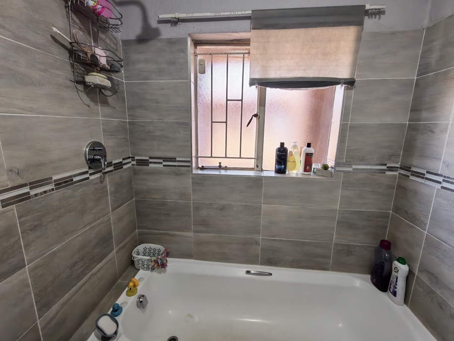 3 Bedroom Property for Sale in Clarina Gauteng