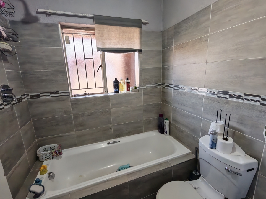 3 Bedroom Property for Sale in Clarina Gauteng