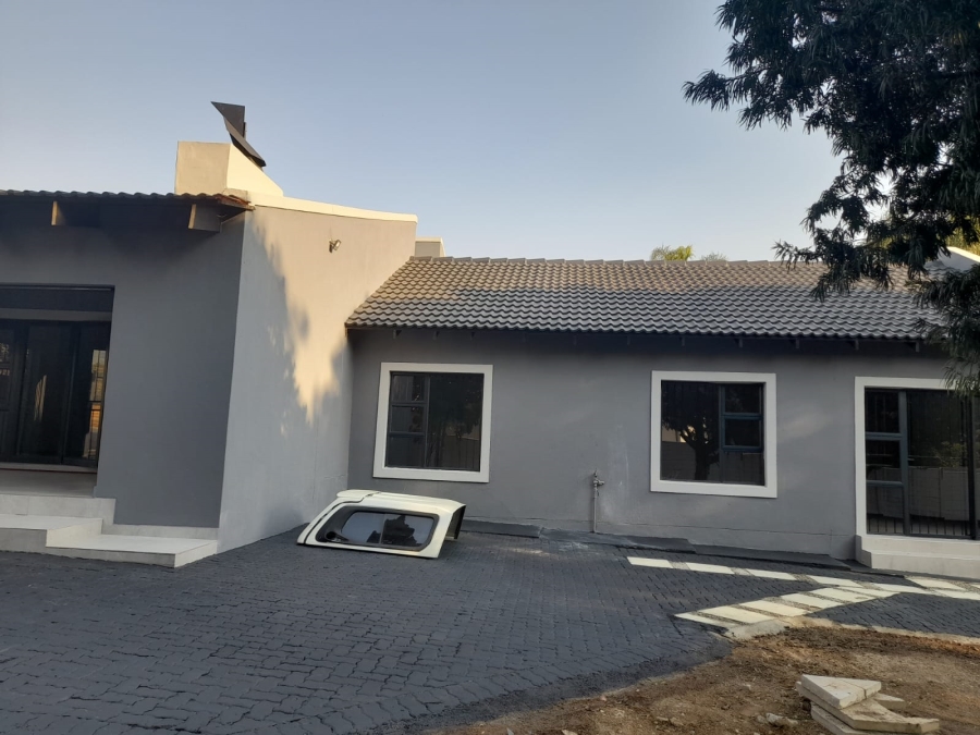 To Let 3 Bedroom Property for Rent in Noordwyk Gauteng