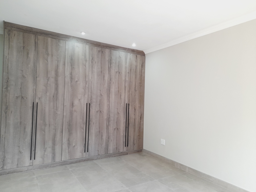 To Let 3 Bedroom Property for Rent in Noordwyk Gauteng