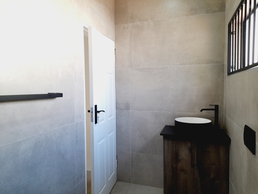 To Let 3 Bedroom Property for Rent in Noordwyk Gauteng