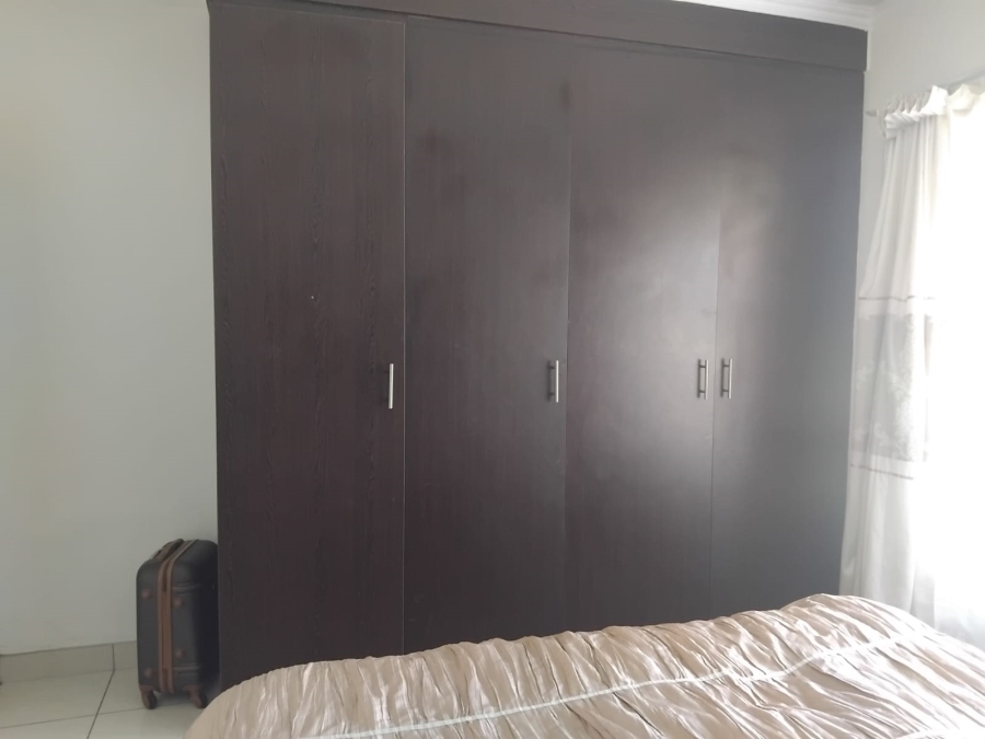 To Let 2 Bedroom Property for Rent in Erand Gardens Gauteng