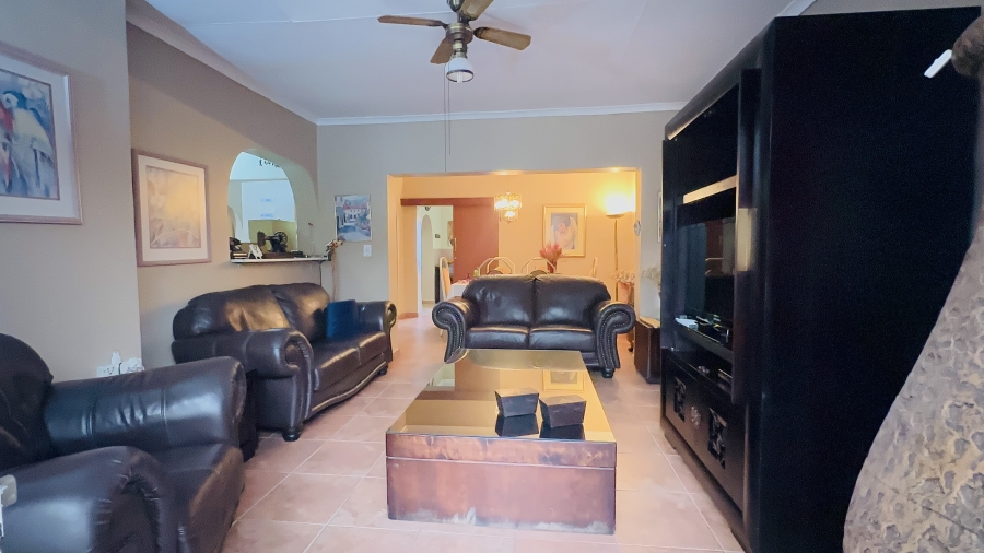 5 Bedroom Property for Sale in Dalpark Gauteng