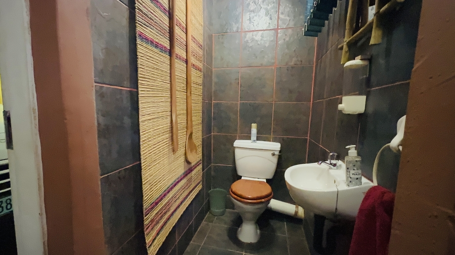 5 Bedroom Property for Sale in Dalpark Gauteng