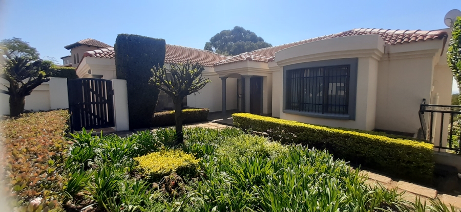 To Let 3 Bedroom Property for Rent in Waterkloof Ridge Gauteng