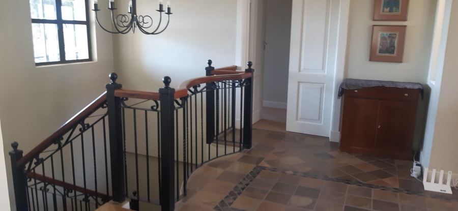 To Let 3 Bedroom Property for Rent in Waterkloof Ridge Gauteng