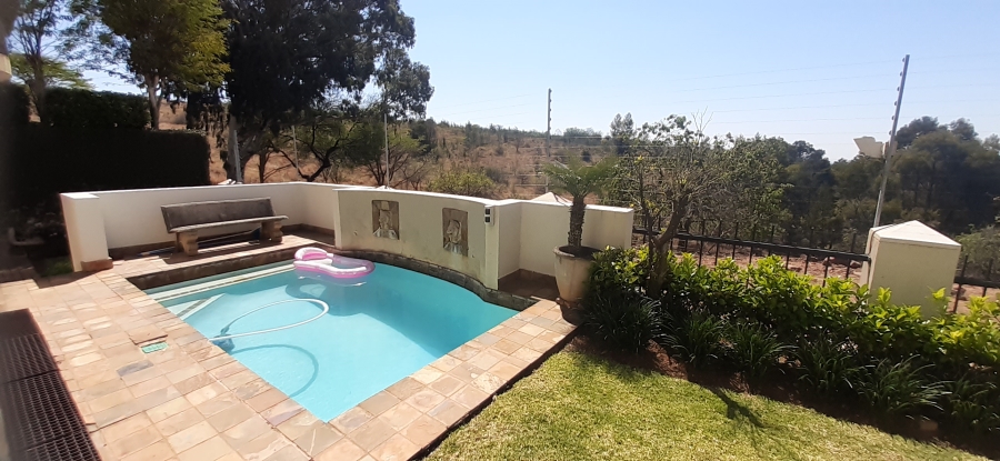 To Let 3 Bedroom Property for Rent in Waterkloof Ridge Gauteng