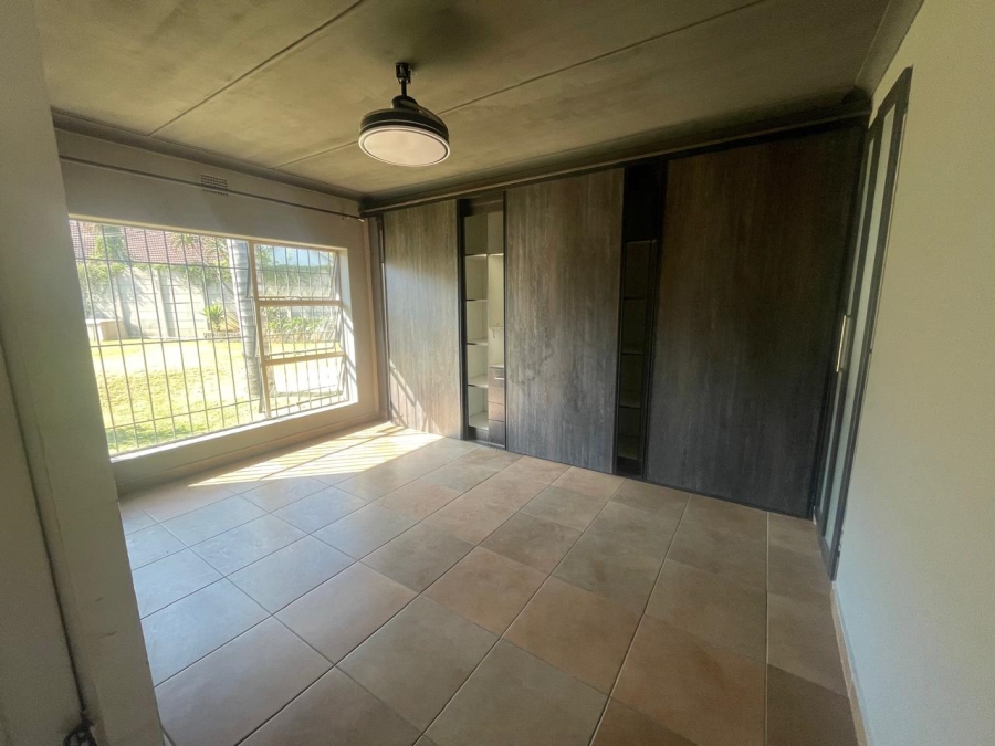 To Let 4 Bedroom Property for Rent in Morehill Gauteng
