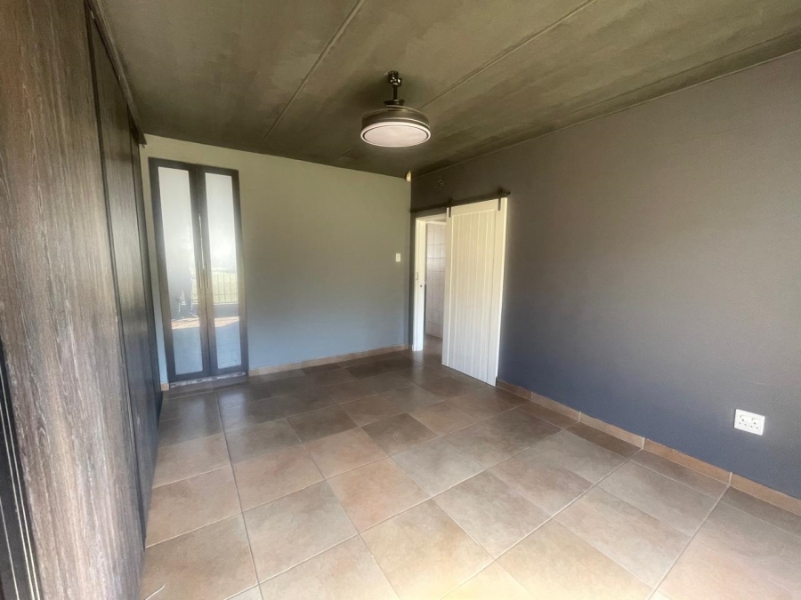 To Let 4 Bedroom Property for Rent in Morehill Gauteng