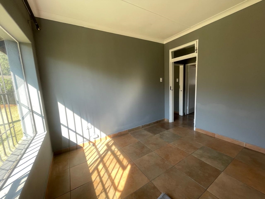 To Let 4 Bedroom Property for Rent in Morehill Gauteng