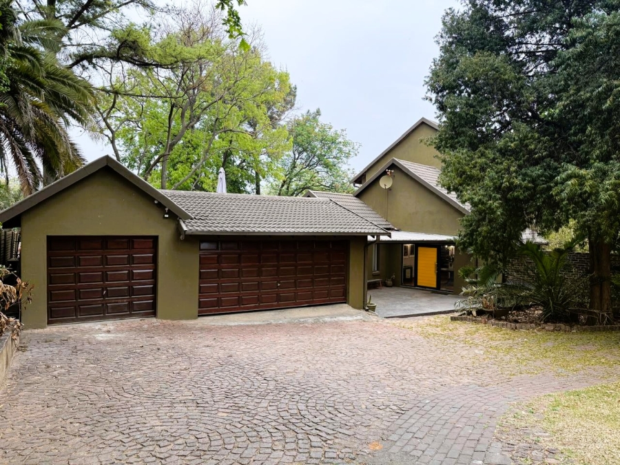 3 Bedroom Property for Sale in Wendywood Gauteng