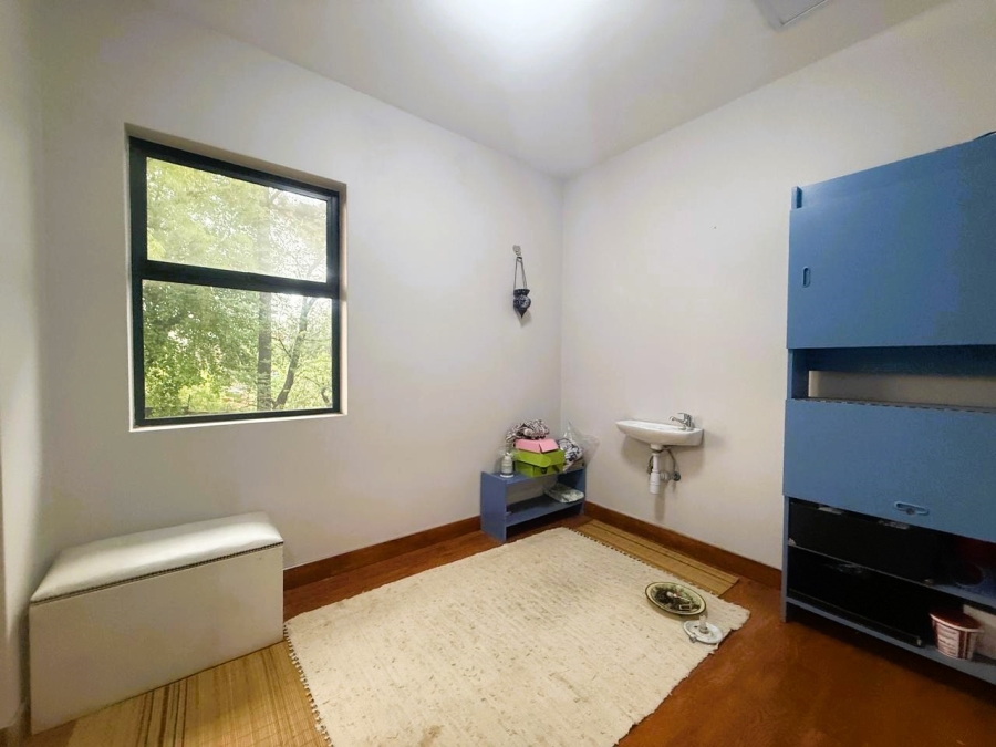 3 Bedroom Property for Sale in Wendywood Gauteng