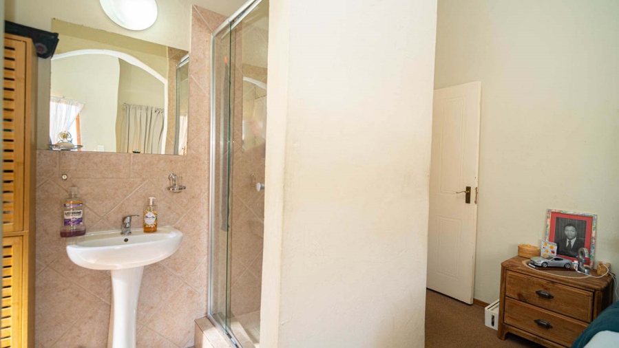 To Let 2 Bedroom Property for Rent in North Riding Gauteng