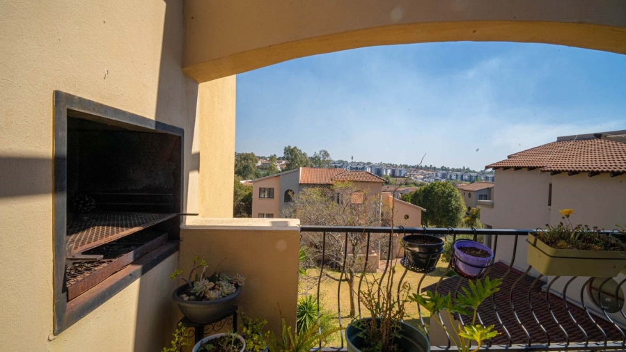 To Let 2 Bedroom Property for Rent in North Riding Gauteng