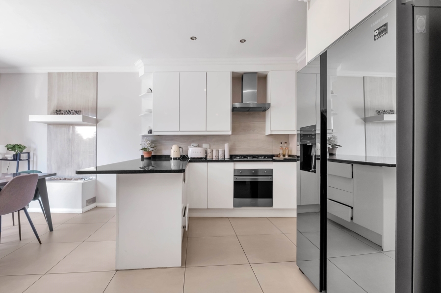 3 Bedroom Property for Sale in Victory Park Gauteng