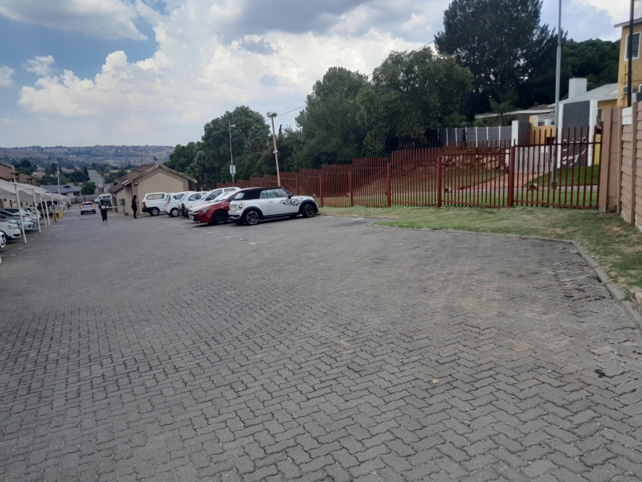3 Bedroom Property for Sale in Alan Manor Gauteng
