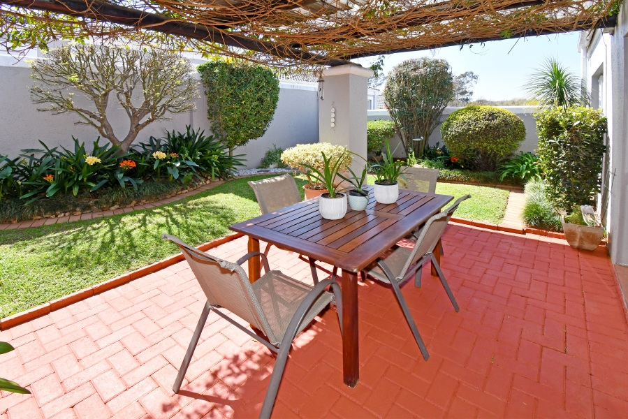 2 Bedroom Property for Sale in Kelland Gauteng