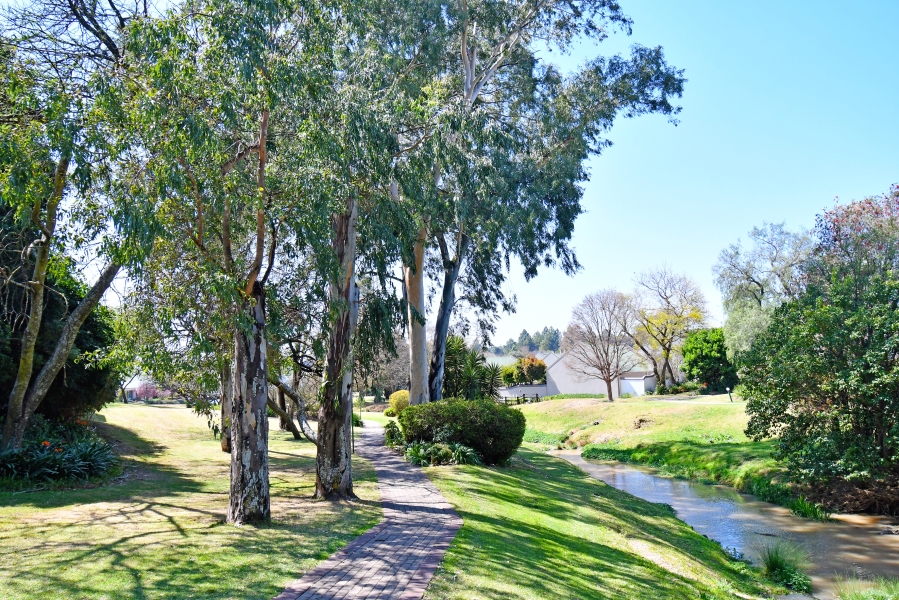 2 Bedroom Property for Sale in Kelland Gauteng
