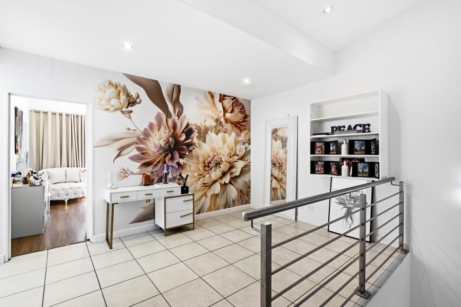 3 Bedroom Property for Sale in Bryanston Gauteng
